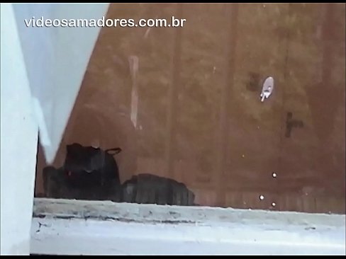 ❤️ Hombre cachondo mirando a su novia con otro chico, grabando un vídeo de follada sin molestar a la pareja Porno casero en es.pornjimbo.ru ❌️